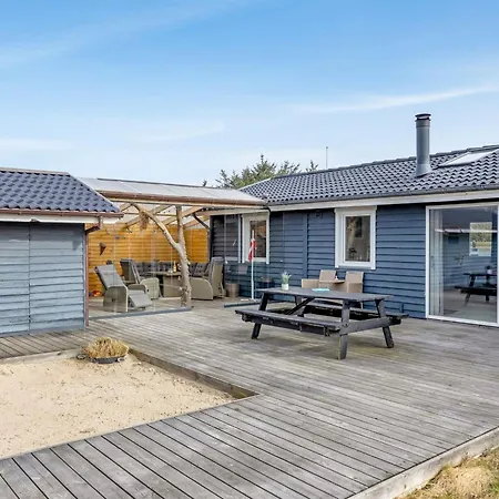 Joosua - 975m From The Sea By Interhome